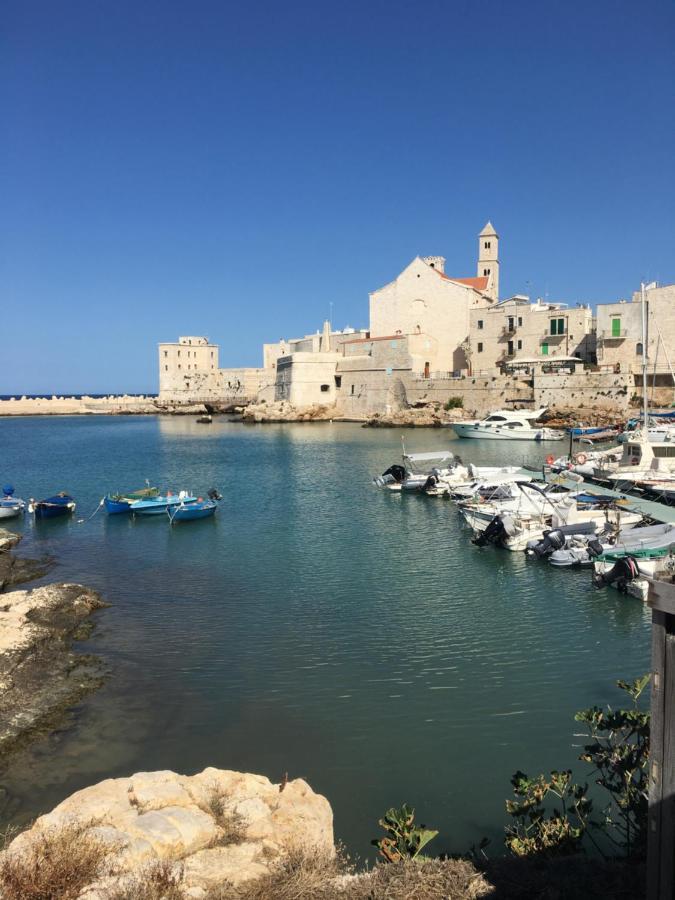 شقة La Terrazza Sul Mare - Dimora Di Charme جيوفيناتسو المظهر الخارجي الصورة