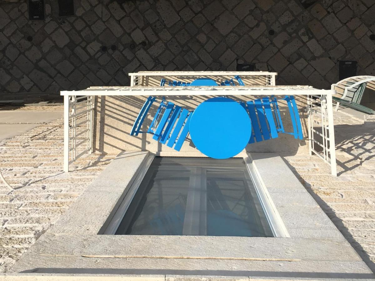 شقة La Terrazza Sul Mare - Dimora Di Charme جيوفيناتسو المظهر الخارجي الصورة